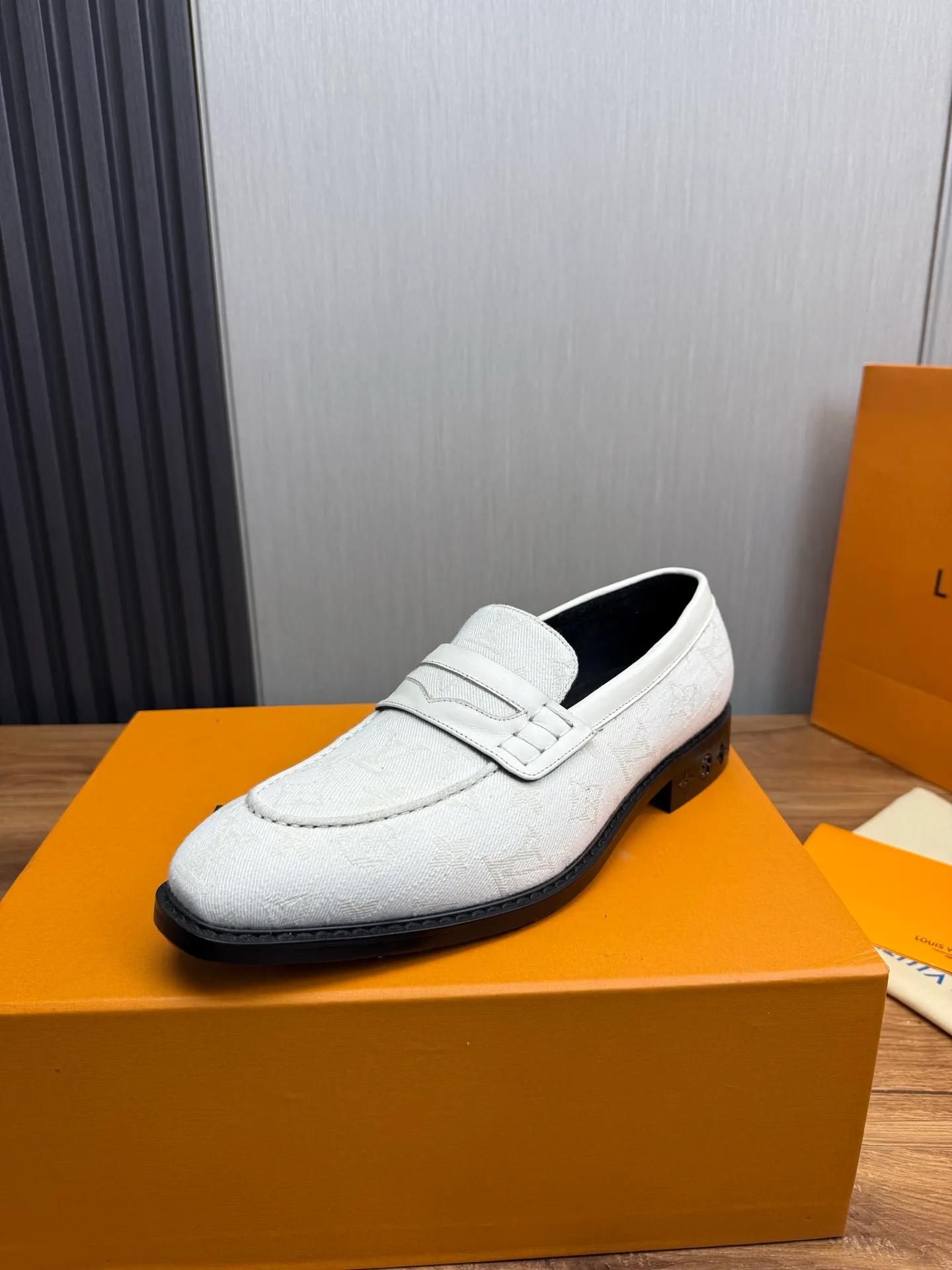 Factory 720💰 LV. Men's business casual leather shoes, all made of imported original brand leather, just to create a more comfortable wearing experience, original non-slip and wear-resistant outsole ✔️16-45 (38.45 non-refundable)